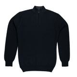 Alpaka Troyer in Naturfarbe schwarz von vorne, gefertigt in der Alpakin Manufaktur