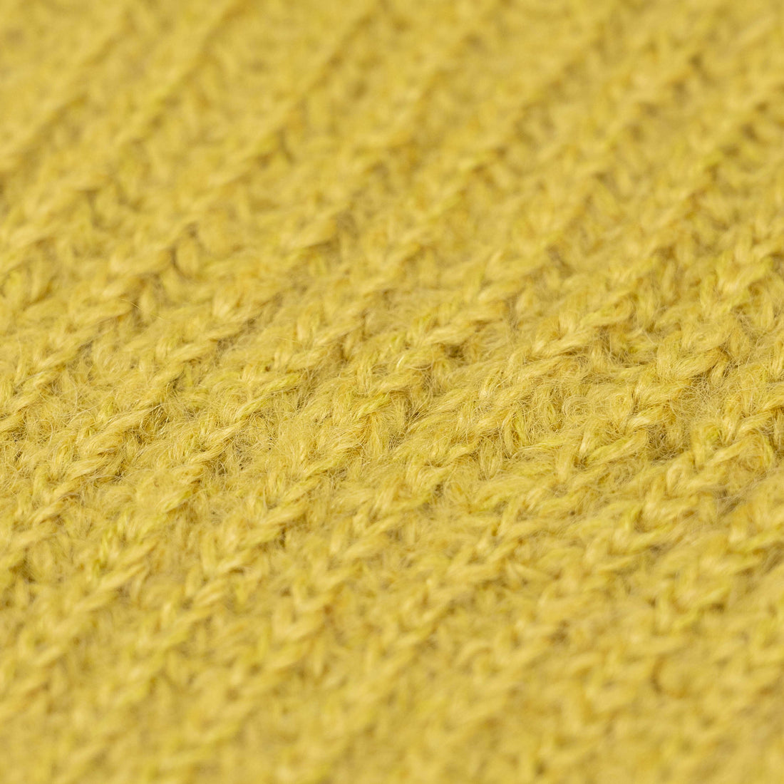 Textil nah in gelb aus Set Alpaka Schal und Mütze für Damen von Alpakin